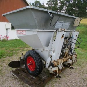 2002 Reekie 2 Row Potato Planters