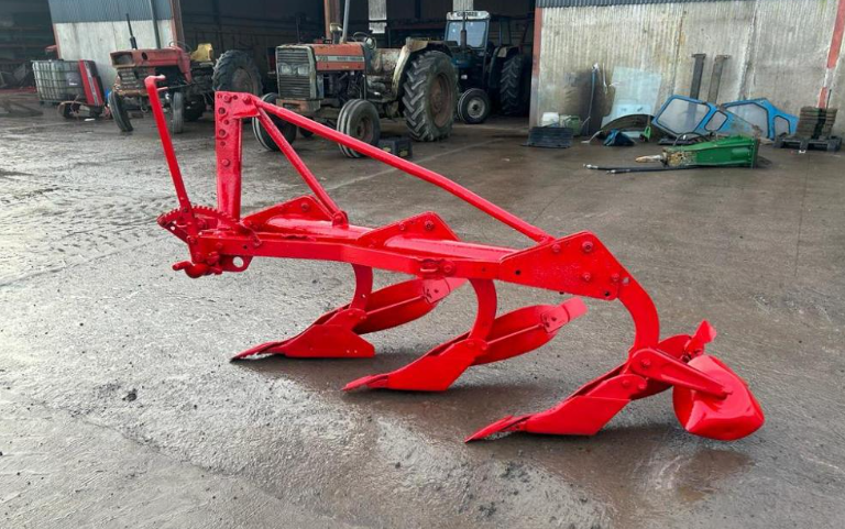 Massey Ferguson 3 Furrow Ploough