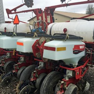 MASSEY FERGUSON PLANTER