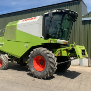 Claas Avero 240 APS Combine Harvester